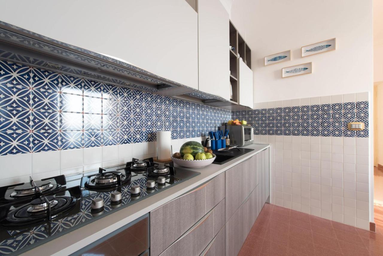 Duomo Seaside Deluxe Apartment By Ortigia Apartments Siraküza Dış mekan fotoğraf